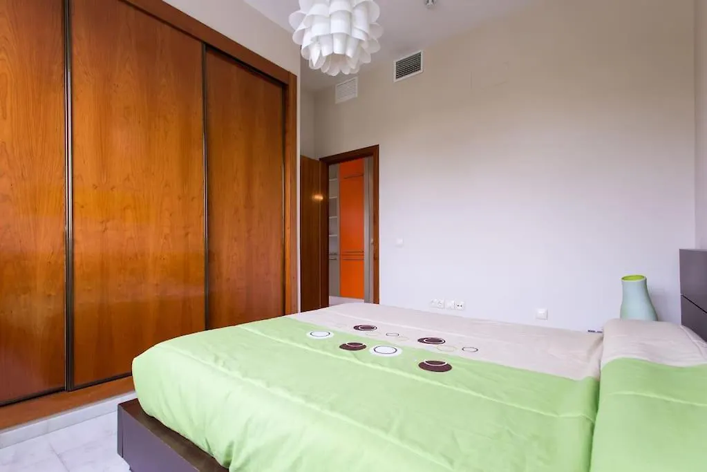 Fibes Con Parking Gratis Apartamento Sevilla Este 0*, 塞维利亚